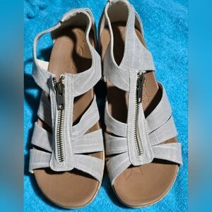 Women’s Skechers Cali Brit Natural Platform Wedge Sandals Zip Closure Sz 8